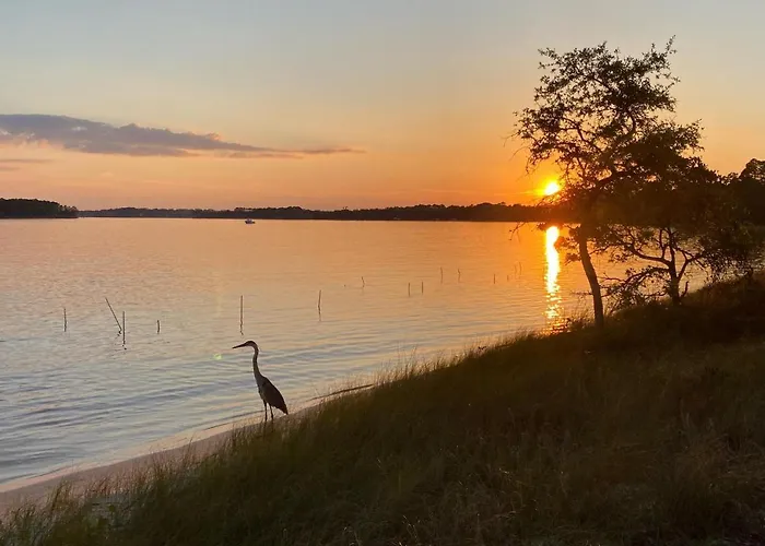Beachy For Family Fun! Walk To Beach! * Pensacola